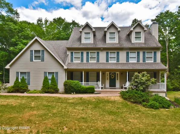 245 Edwin Ln, Stroudsburg, PA 18360