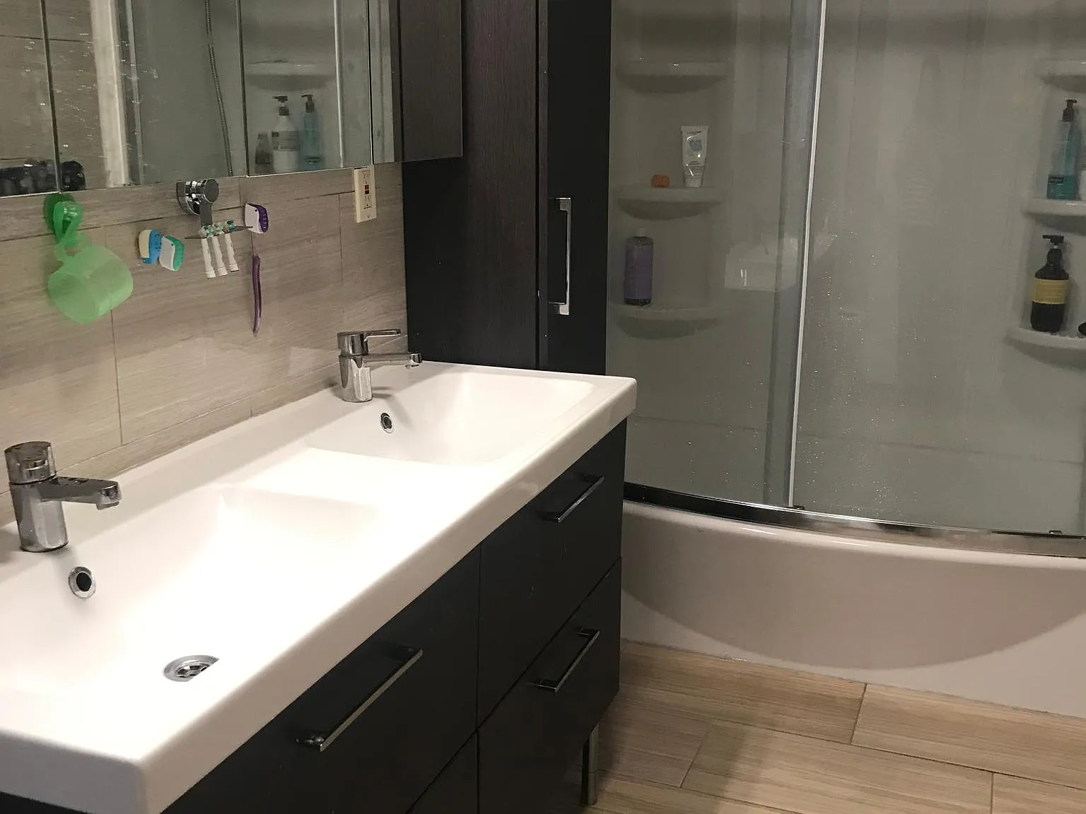 3 bed, 1401 sqft, $2,050 — Photo 3