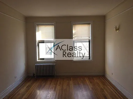 Rented by A Class Realty Long Island City LLC | media 10