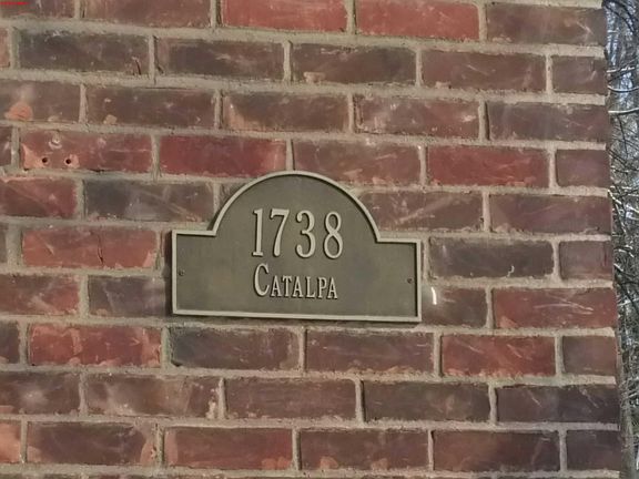 2nd image of 1738 Catalpa Dr