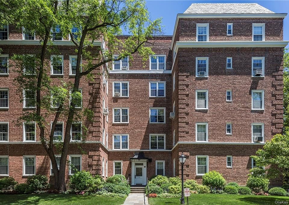 1st image of 9 Midland Gdns APT 1A