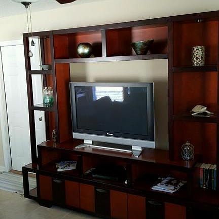 3rd image of 2423 Lamee Ave