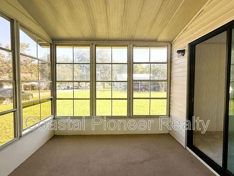 4550 Charter St #RC — Photo 25