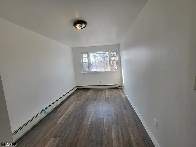 111 Pine St — Photo 6