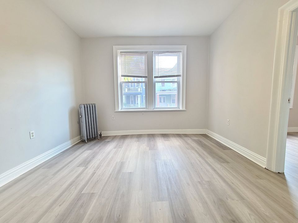 2nd image of 304 50th St #61E