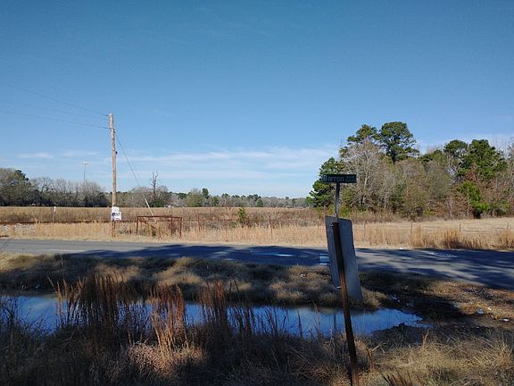 3rd image of 1135 Barron Rd