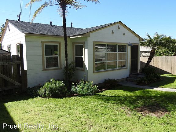 3rd image of 4565 Bermuda Ave
