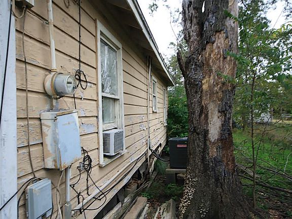 2nd image of 14614 Texarkana St