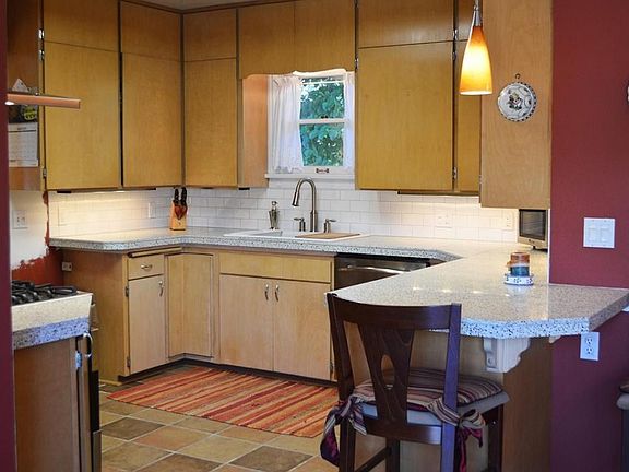 Kitchen with Eating Bar