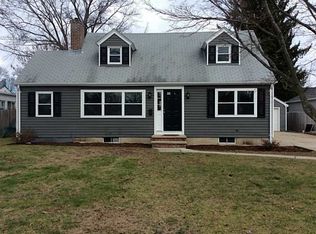 315 Chapmans Ave, Warwick, RI 02886
