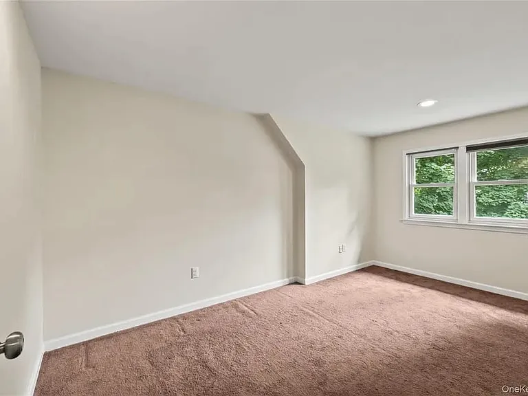 281 Old Haverstraw Rd — Photo 31