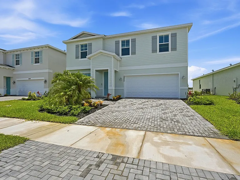2950 Spanish Cedar Pl — Photo 2