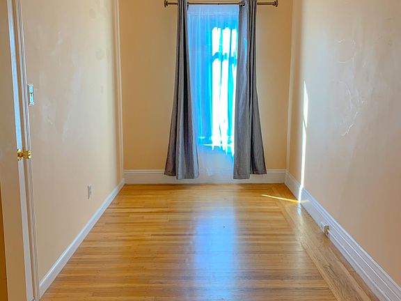 5th image of 620 Presidio Ave