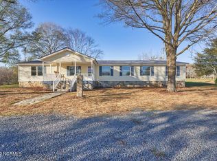572 Purvis Farm Rd, Robbins, NC 27325