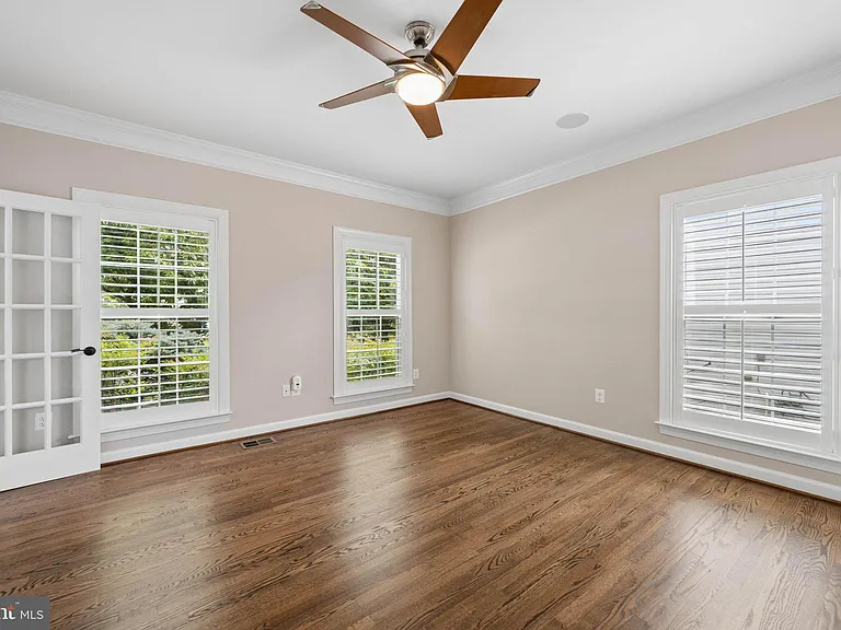 110 Bedrock Dr — Photo 4