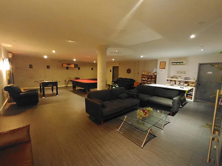 1183 Bedford Ave #2 — Photo 38