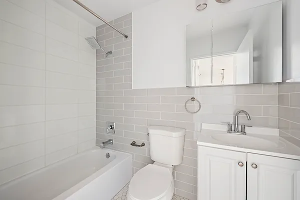 Rented by Compass | media 9