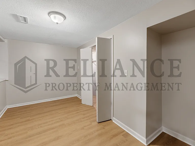 10919 W Nantucket St — Photo 19