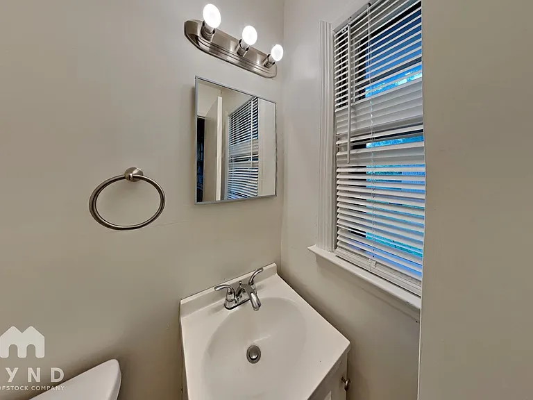 5860 Ronnie Dr — Photo 11