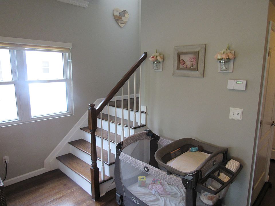 1st image of 88 Greencroft Ave