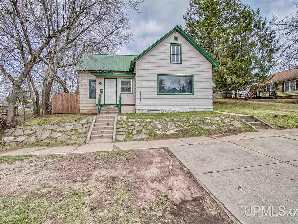 618 E D St, Iron Mountain, MI 49801 Zillow