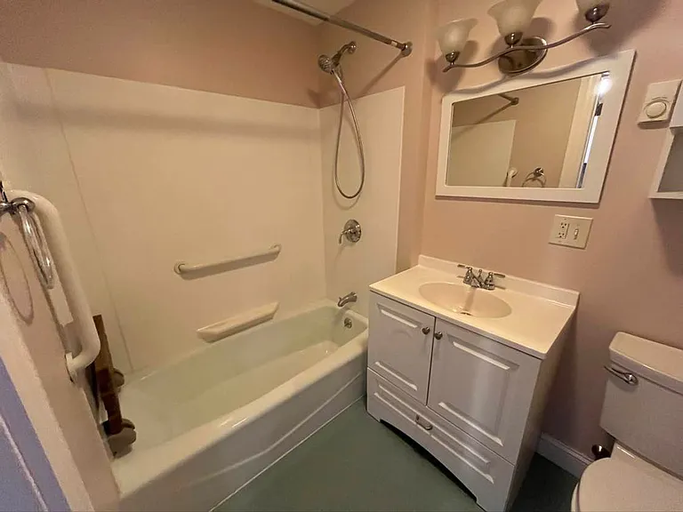83 Curtis Ave #4 — Photo 5