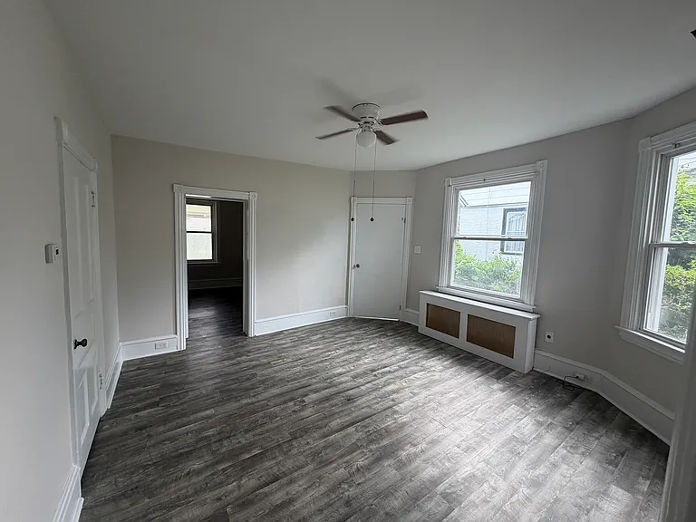 501 W Glenside Ave #2 — Photo 4