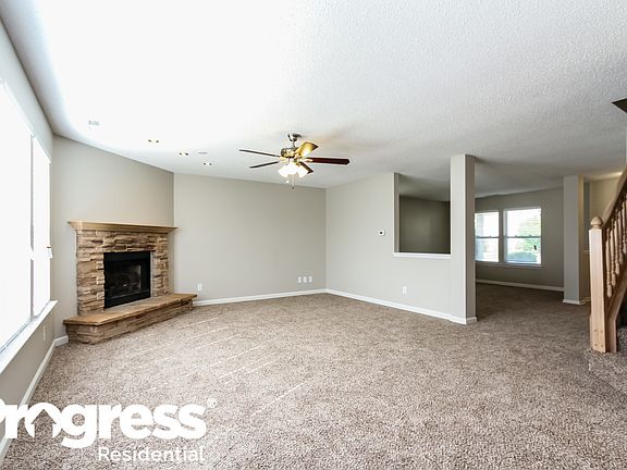 3rd image of 5676 N Jamestown Dr