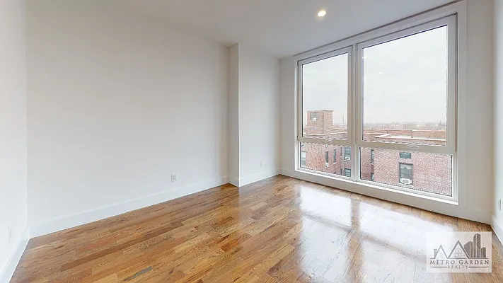 Rented by Metro Garden Realty NYC | media 42