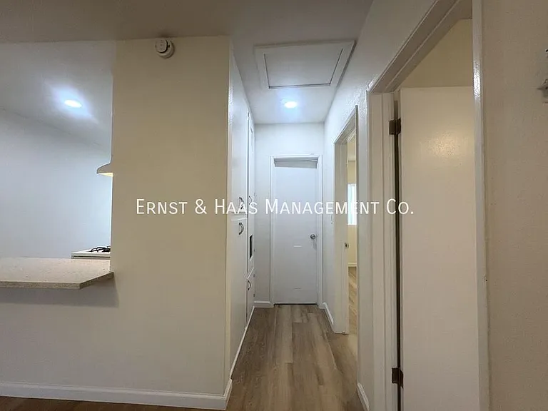 1615 Rose Ave #9 — Photo 7