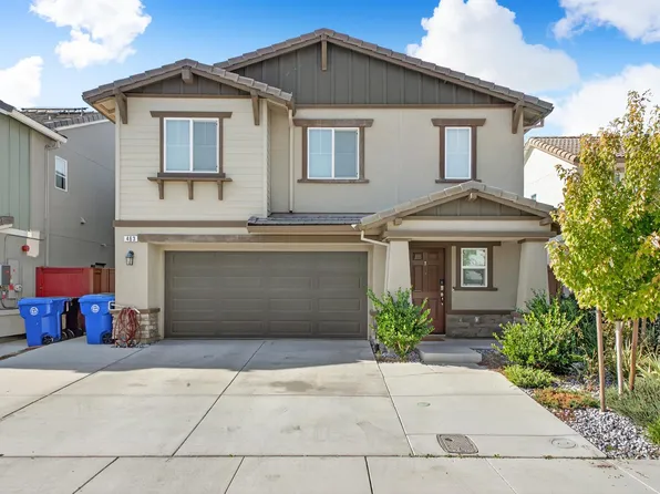 463 Half Dome Dr, Manteca, CA 95337