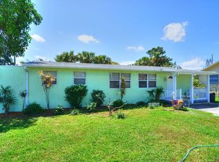 1786 Len Dr, North Palm Beach, FL 33408
