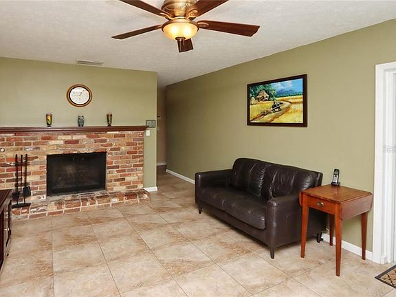 5th image of 14317 Brentwood Dr