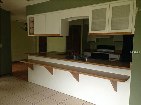3rd image of 711 Outrigger Dr
