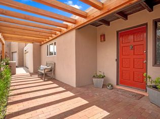 203 Calle San Simon, Santa Fe, NM 87505