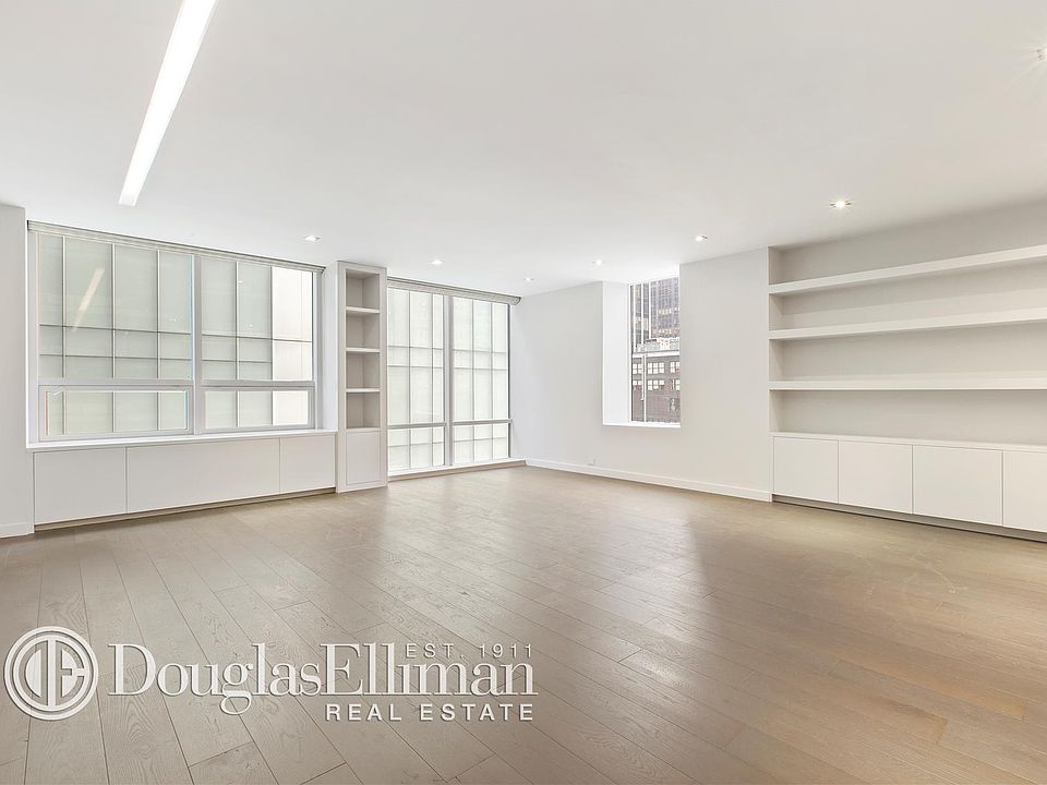 1st image of 15 W 53rd St #12E
