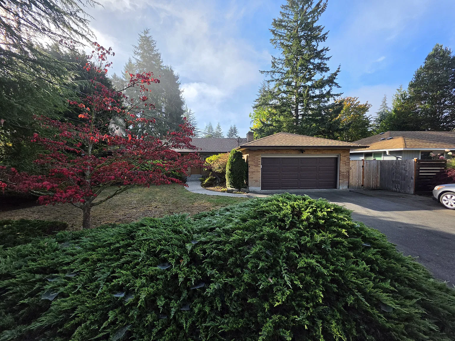 8504 Maple Ln — Photo 2