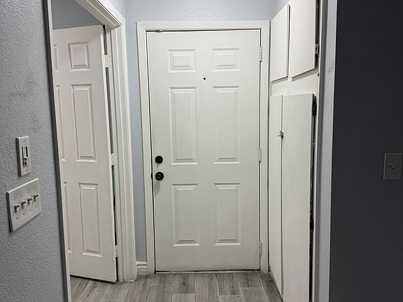 3rd image of 2263 S Buckley Rd APT 101