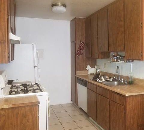 4th image of 9054 Willis Ave Unit 6