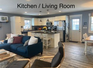 8138 Oakland Ave S, Bloomington, MN 55420