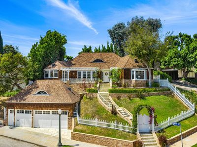 301 Dalkeith Ave, Los Angeles, CA, 90049