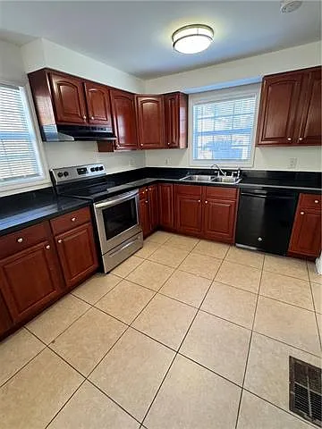 6217 Curie St — Photo 3