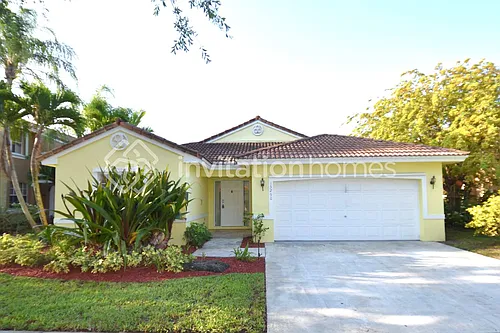 15290 SW 51st St Photo 1
