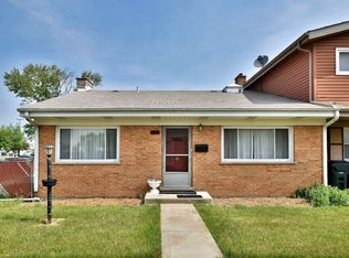 9061 N Clifton Ave, Niles, IL