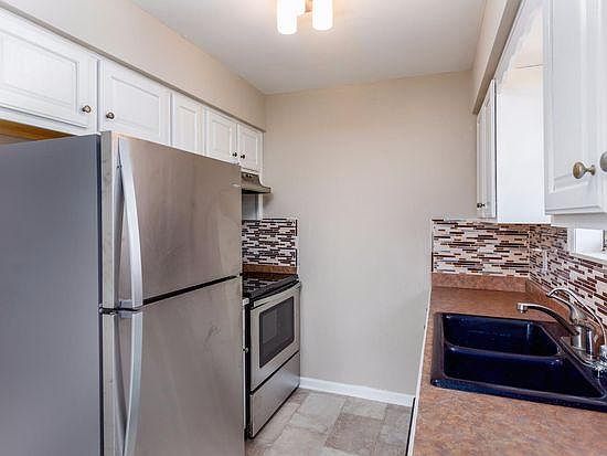5th image of 200 Creekside Ln