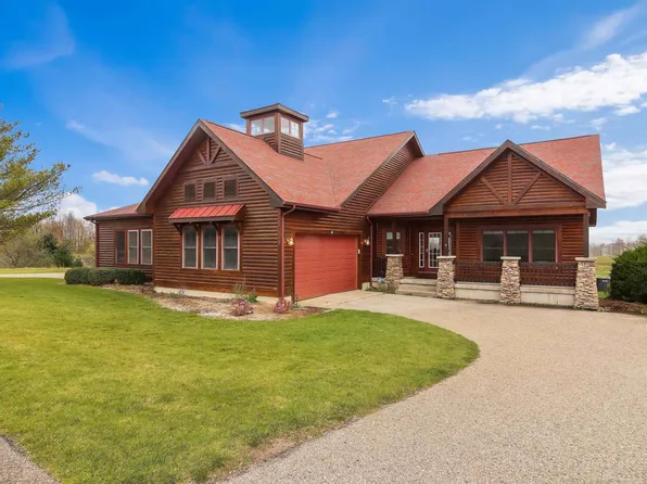 736 Vista Pl, Kewadin, MI 49648