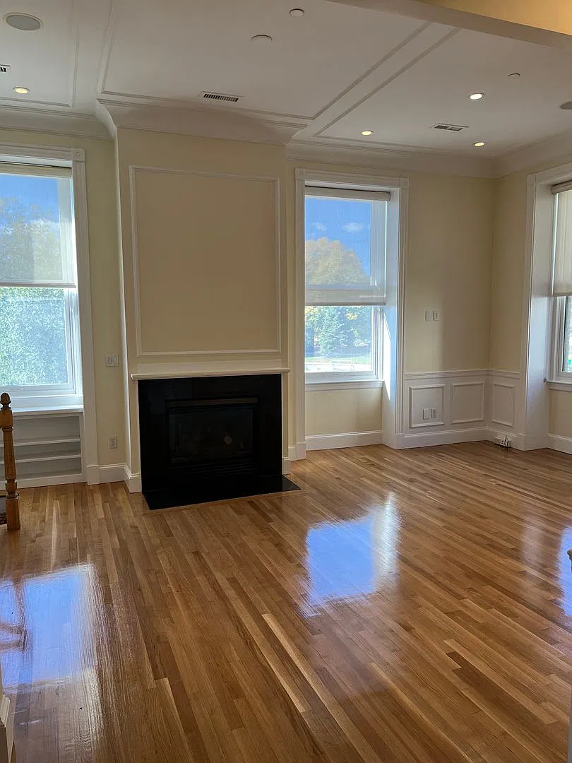 3-Bed, 3-Bath Multi-Level Beacon Hill Gem w/ In-Unit Laundry & AC — Photo 4