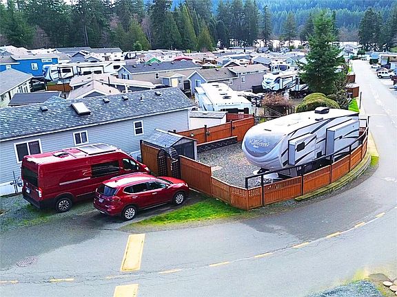 2nd image of 1105 Woss Lake Dr