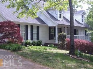 124 Willows Dr, Cleveland, GA 30528