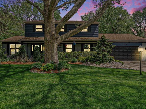 55780 Raintree Dr, Osceola, IN 46561